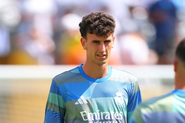 Spanish media: Betis hopes to introduce the fourth central defender, Ramon and Anselmino are alternatives