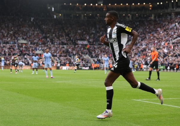 Desky reporter: Liverpool expects to offer Isaac to 100 million to 120 million euros, and begins negotiations with Newcastle