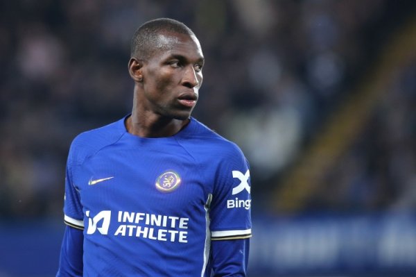 Thames: Chelsea considers Bayern s loan offer to Jackson, and is not in a hurry to make a decision