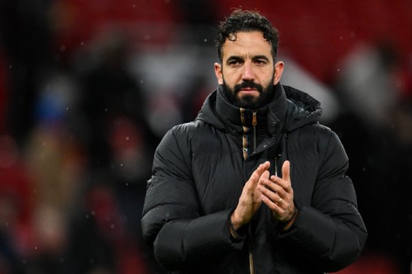 Post: Benfica s number one candidate to watch the Manchester City Derby, he may bring Amorin back