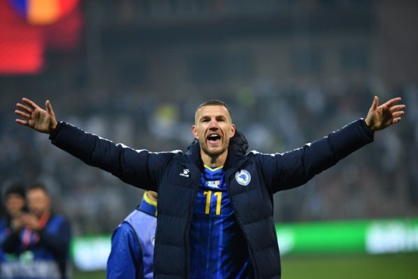 Lao Ji Fu Fang! The 39-year-old Dzeko scored 5 goals in 6 games, Bosnia and Herzegovina secured a win in the final round of the play-offs and went straight to the World Cup