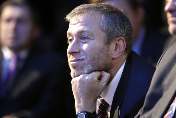 Telegraph: Abramovich’s £2.35bn proceeds from Chelsea sale failed to be released due to legal disputes